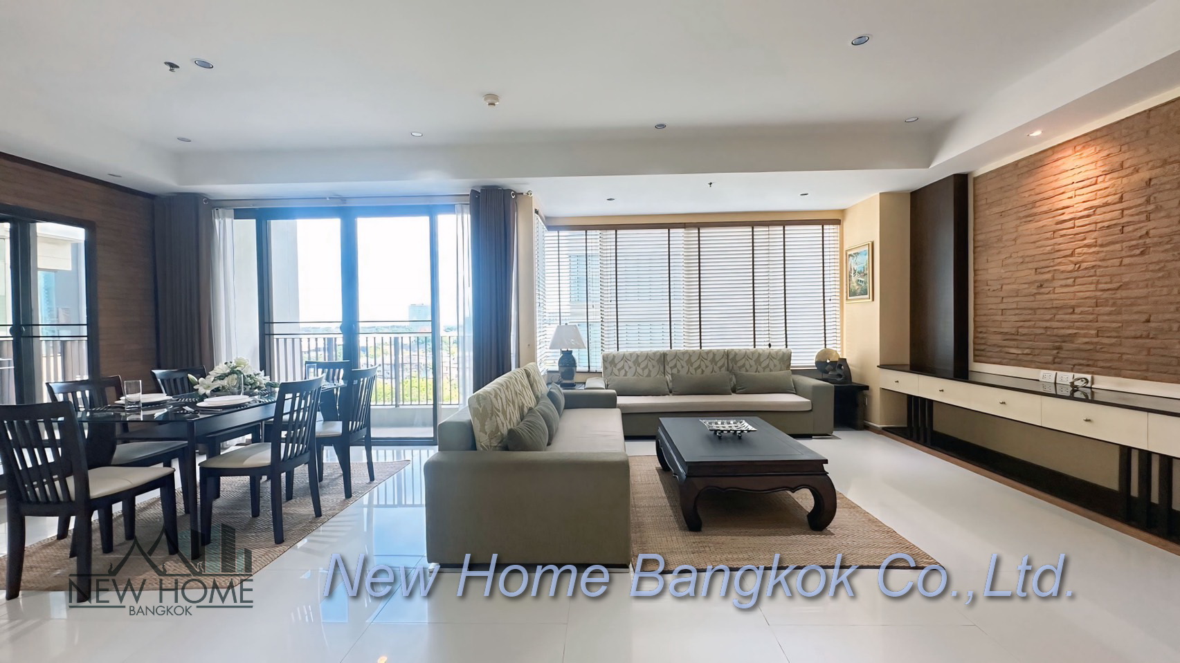 Luxury Condo Spacious 2-Bedroom For Rent at The Emporio Place 