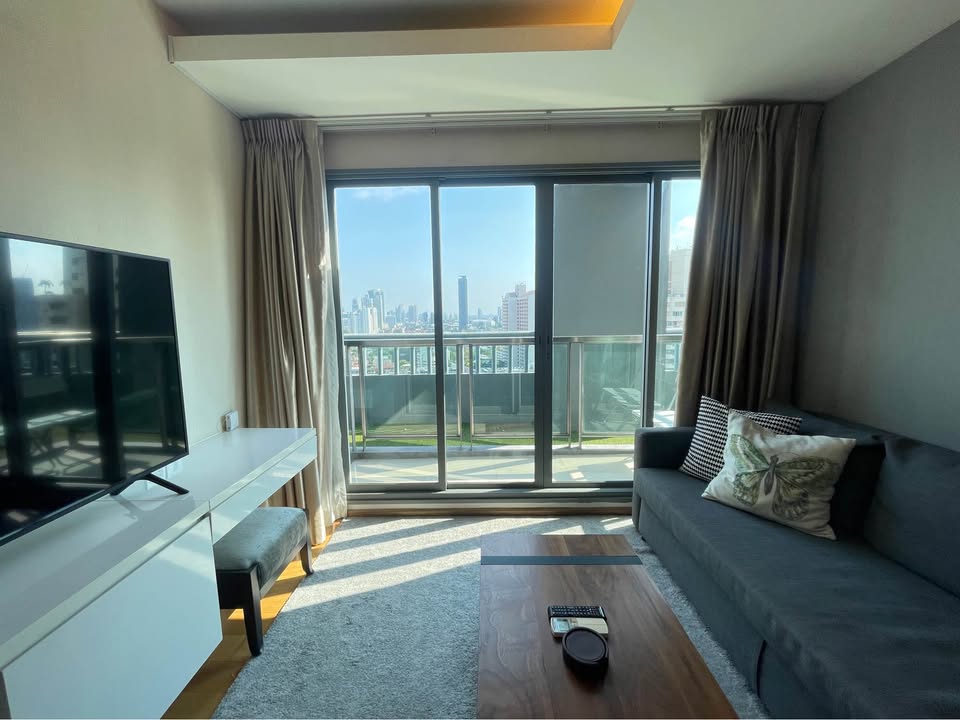 Modern apartment in prime location For Rent at H Sukhumvit 43