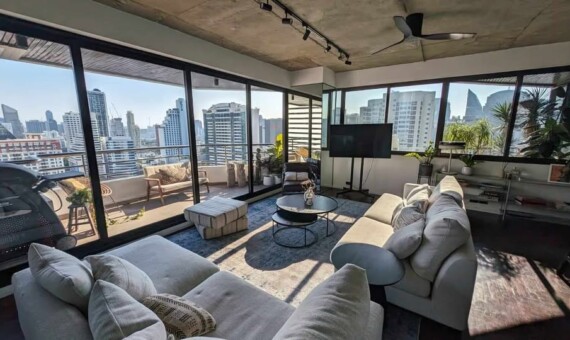 Stunning Designer Loft 2 Bedrooms for Sale – Asok Area