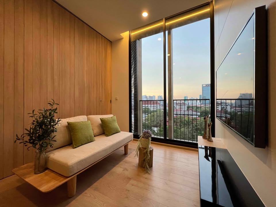 For Rent: Noble BE19 Condominium