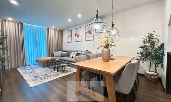 Luxury Townhouse with Private Rooftop – The Best of Sathorn-Silom Area