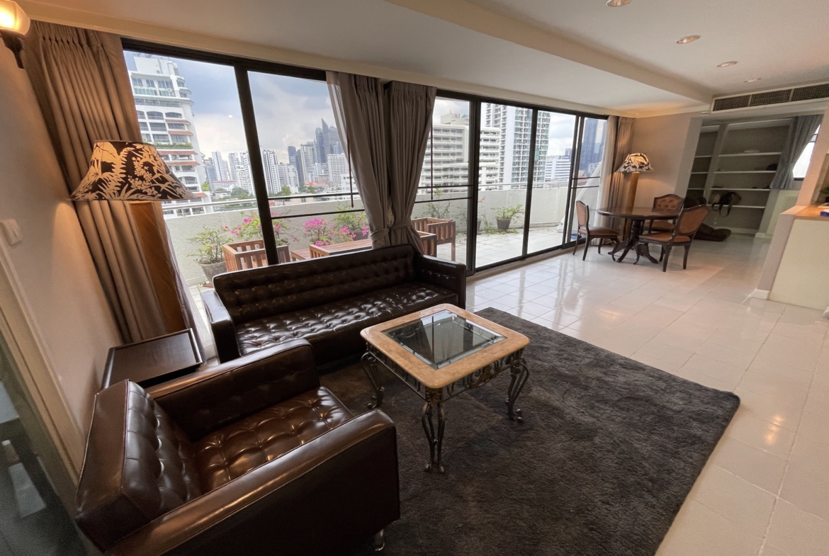 Condo 2 Bedroom for Rent / Sale Supalai Place Sukhumvit 39 Near BTS Phrom Phong