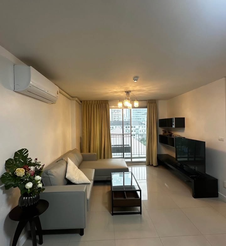 Condominium for sale 2 Bedroom The Clover Thonglor 18