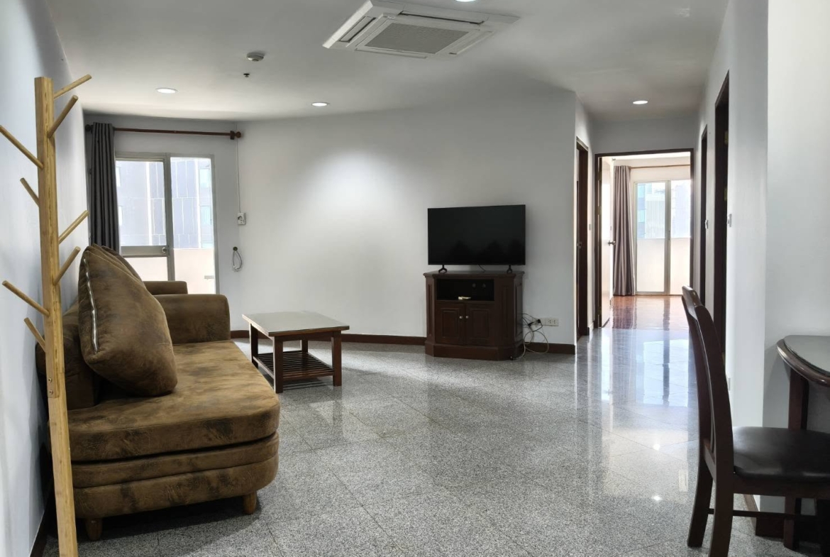 Spacious 2 bedrooms Wittayu Complex Condominium for Rent