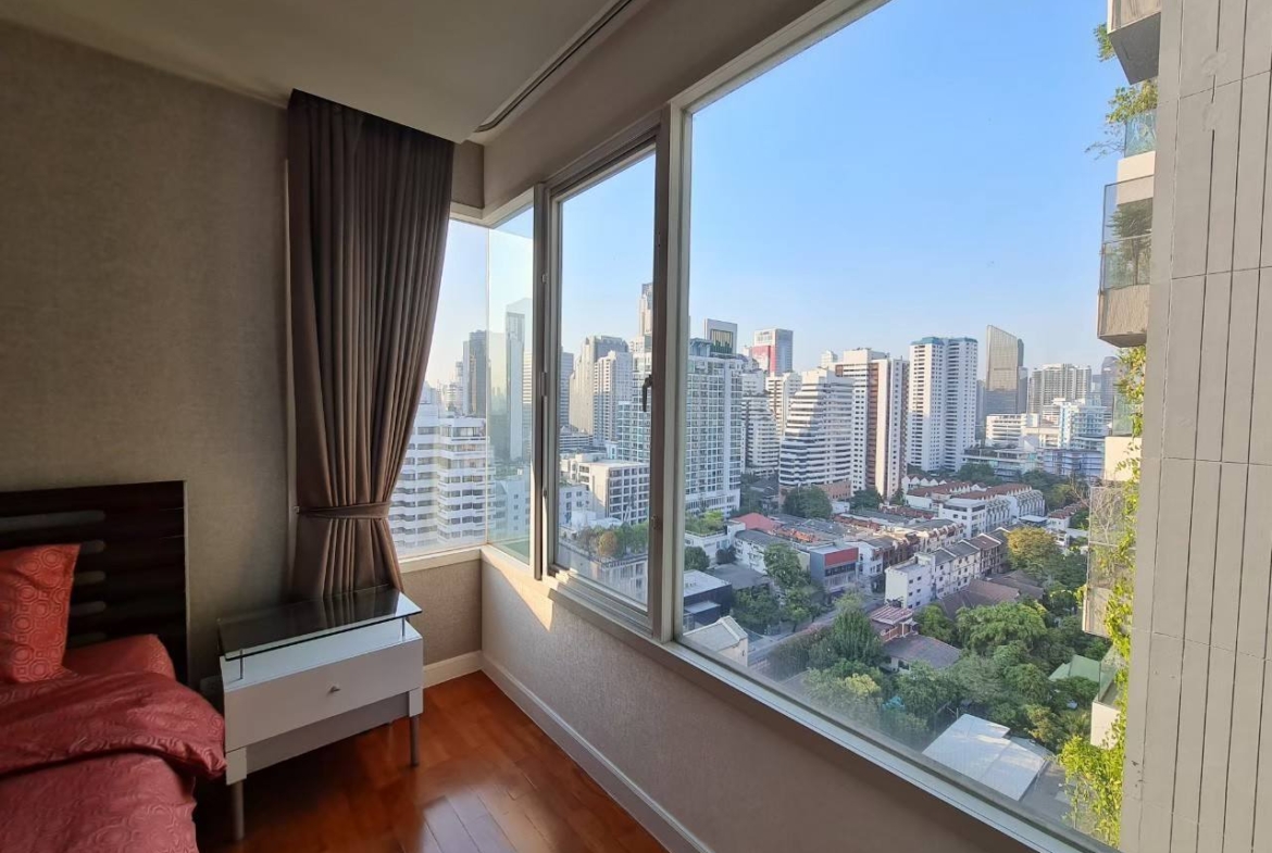 Nice View 2 Bedroom Condo for sale Baan Siri 31
