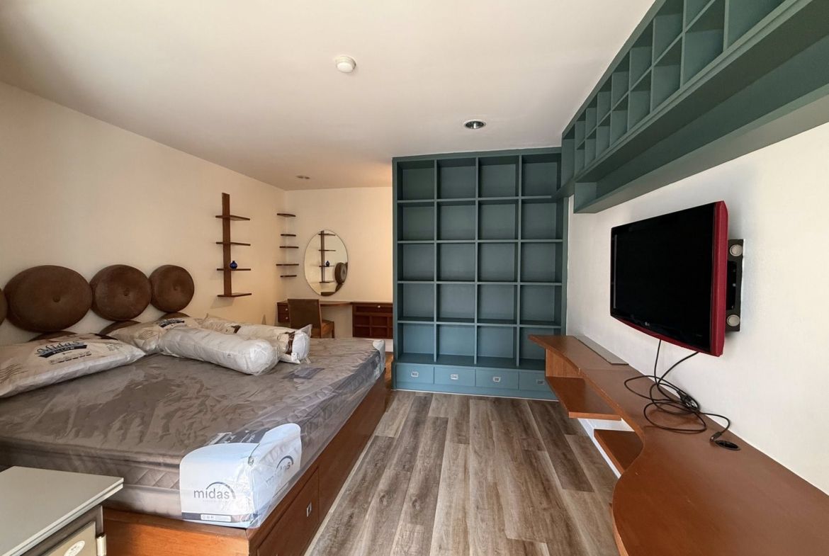 Spacious 1 Bedroom for Rent Lake Avenue Condominium Sukhumvit 16