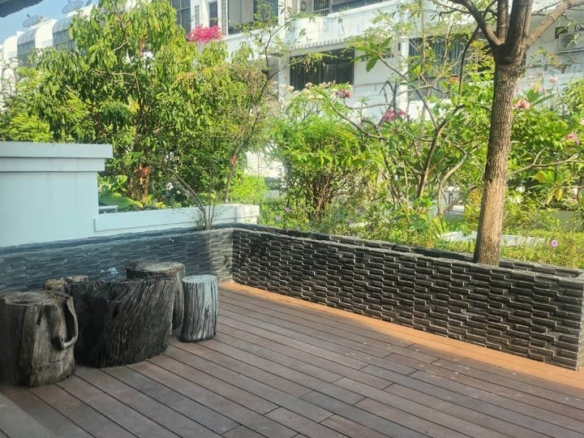 Large 4 Storey Townhome for Rent in Rama 3
