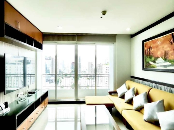 Circle Condominium Condo 3 Bedroom for rent