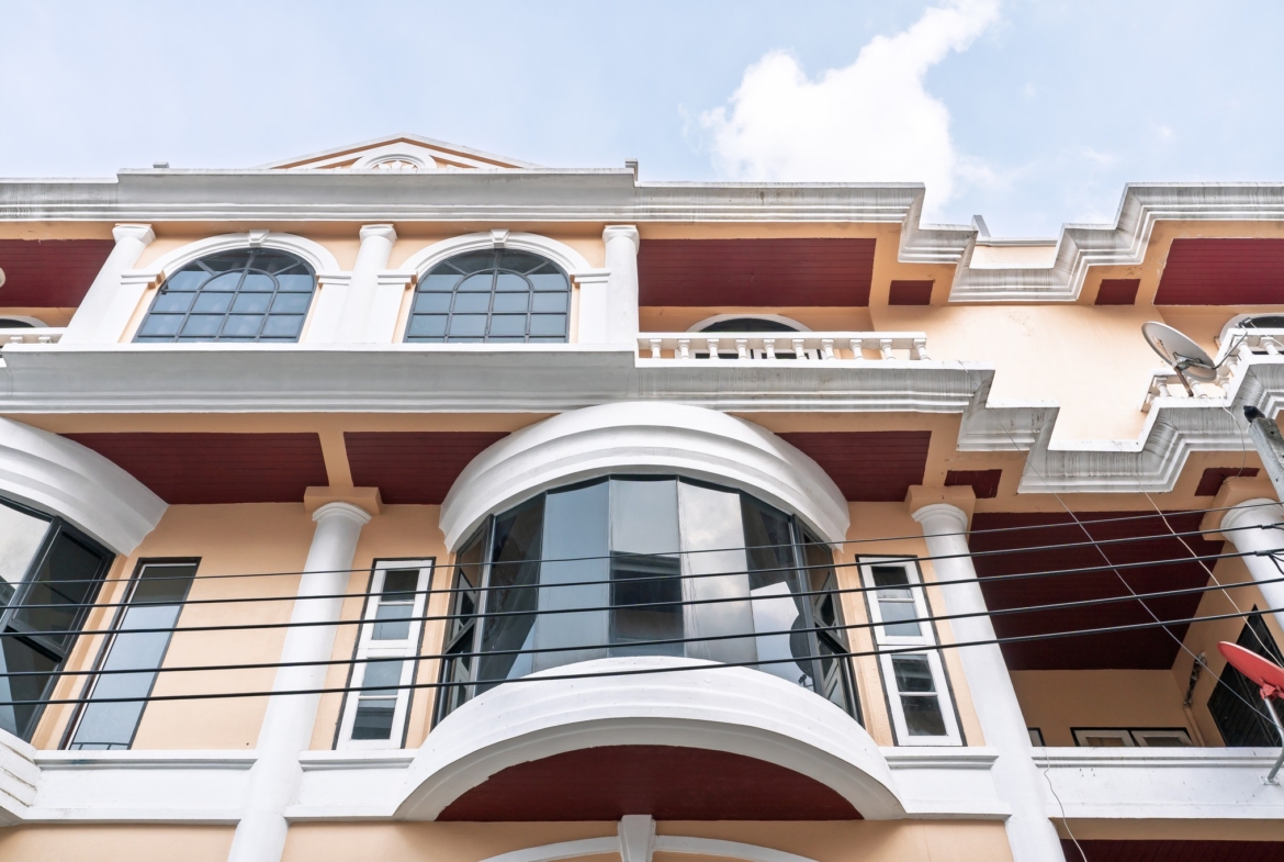 Luxury 5 storey Tropical House Thonglor for rent