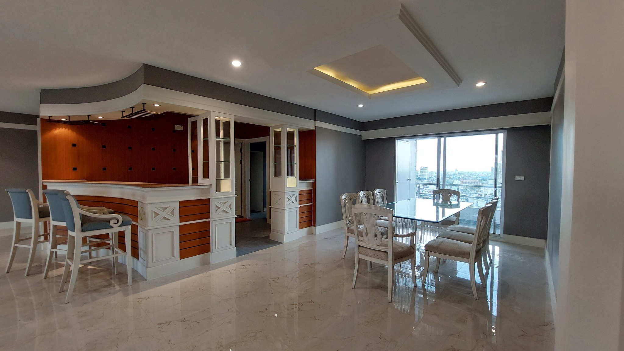 Condominium for rent with very spacious layout and river view high floor