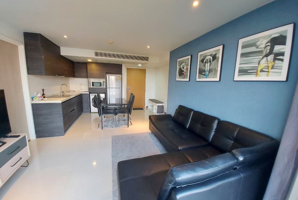 Downtown 49 Condominium 2 Bedroom pet friendly residence in Sukhumvit