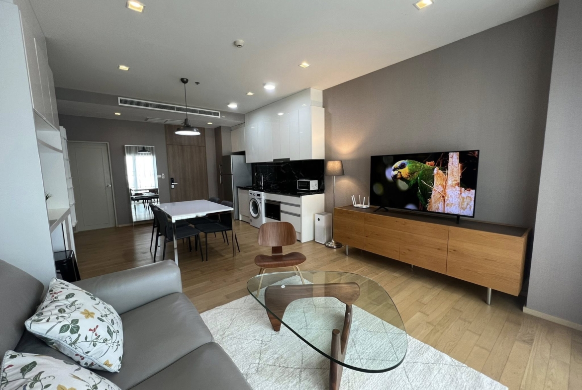 Noble Reveal condominium newly decorated 2 Bedroom unit for Rent
