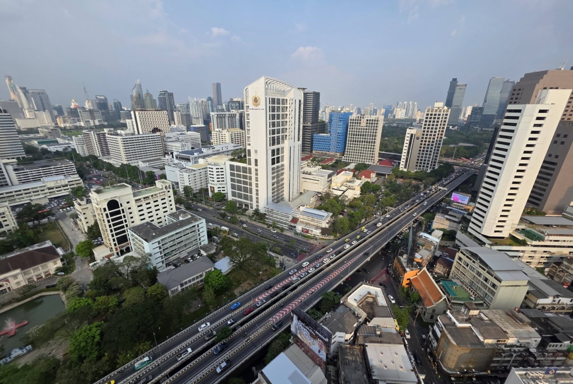 Duplex with Lumpini Park view 2 Bedrooms Culture Chula condo for Rent