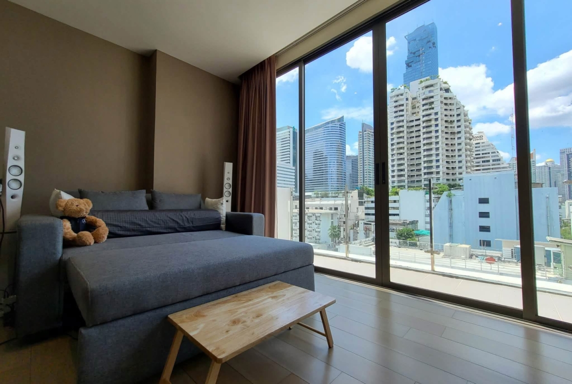Nice View 1 Bedroom KLASS SILOM low rise condo for Sale
