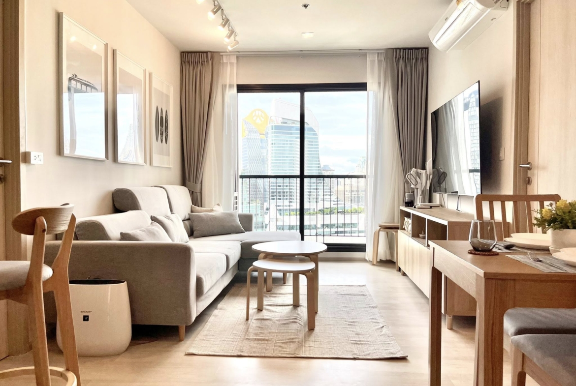 Fully furnished 2 Bedroom Life One Wireless for rent