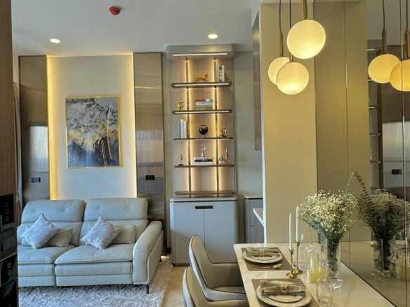 Beautiful 2 Bedroom Condo for Rent at Park Origin Thonglor