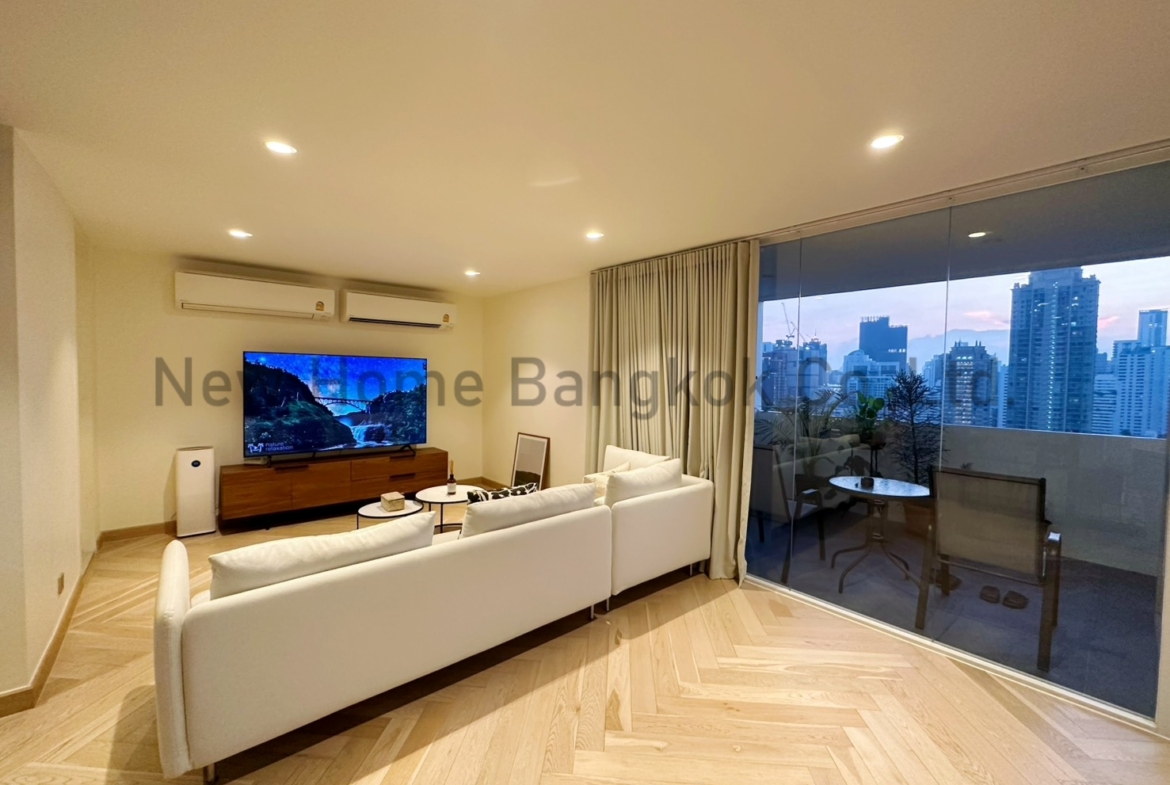 Condo for Sale and Rent at DS Tower 2 Sukhumvit 39 Spacious High Floor Unit