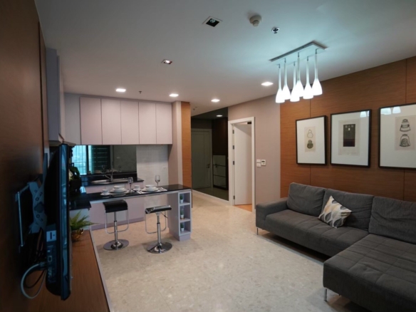 For sale and rent 2 bedrooms Nusasiri Grand Condo directly connected to BTS Ekkamai