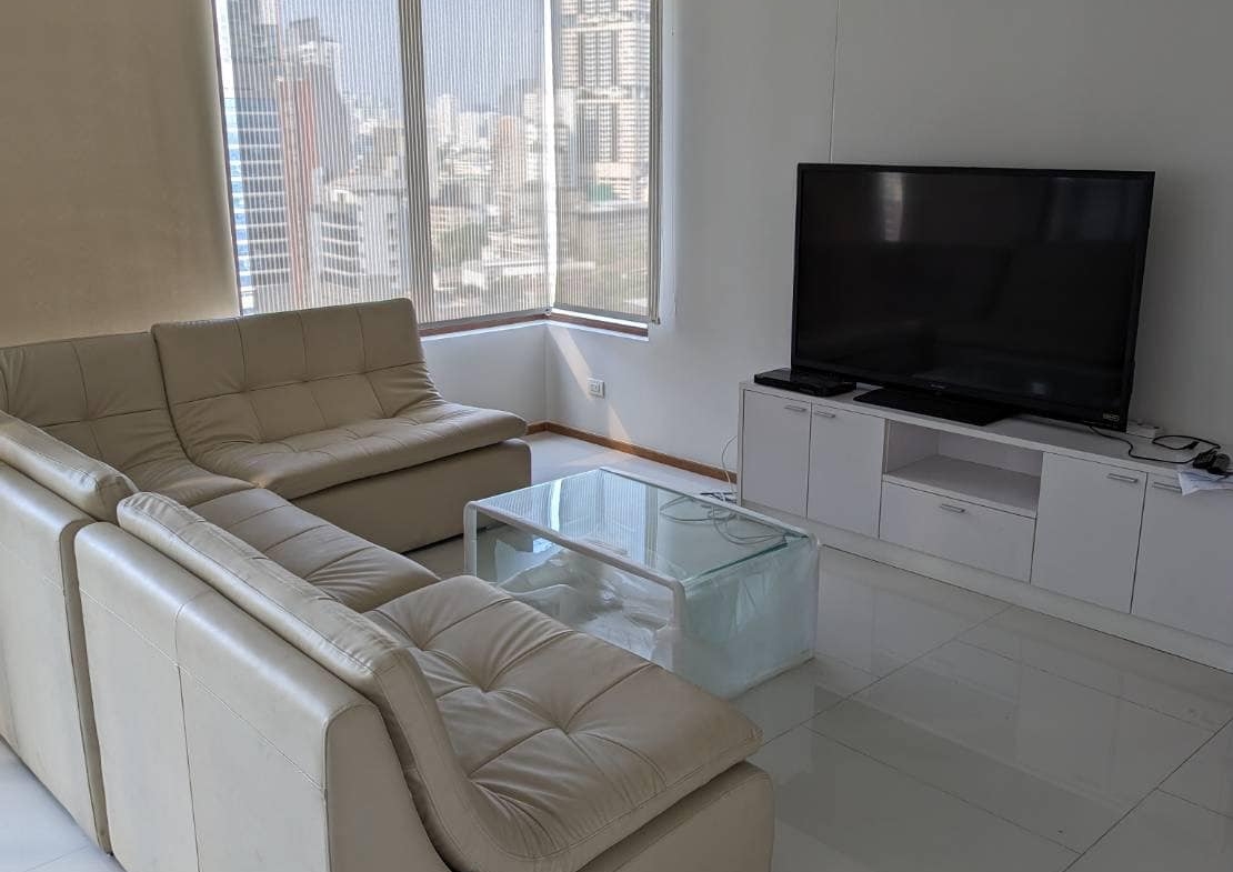 Condo for Rent The Emporio Place Sukhumvit 24 near BTS Phrom Phong