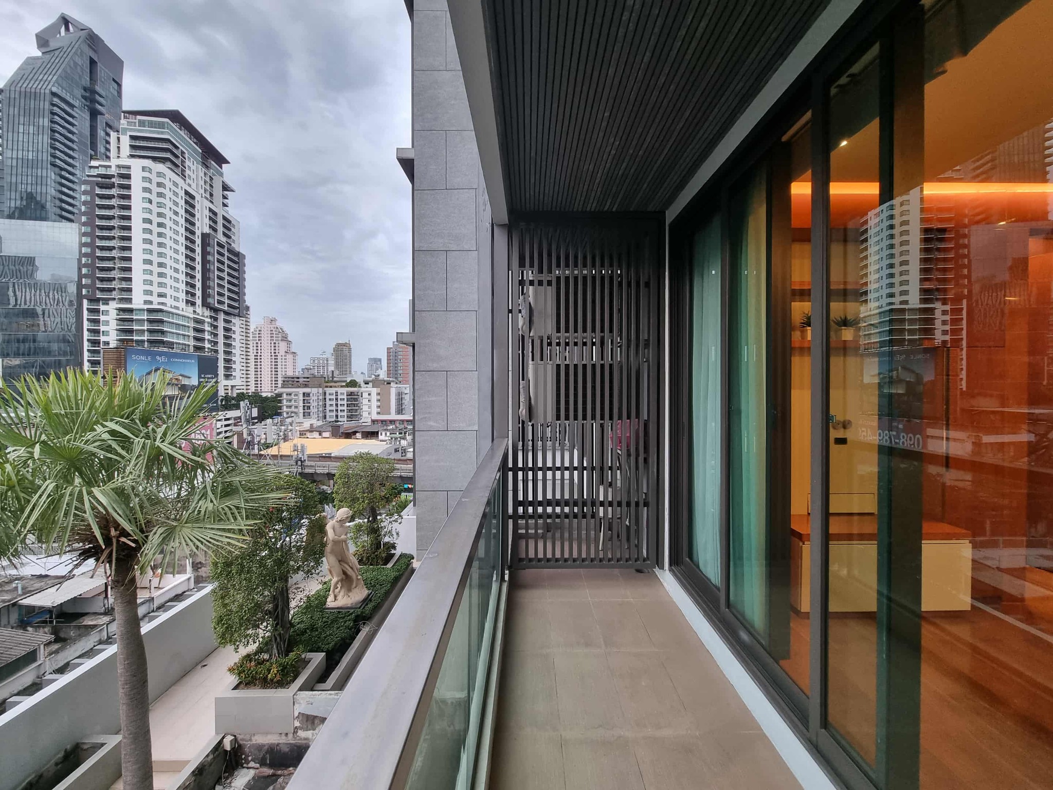 Condo 1 Bedroom for Sale The Address Sukhumvit 28