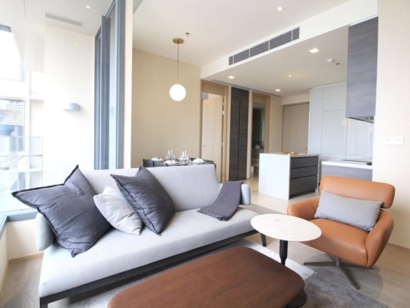 The Esse Asoke 2 bedrooms condo for rent