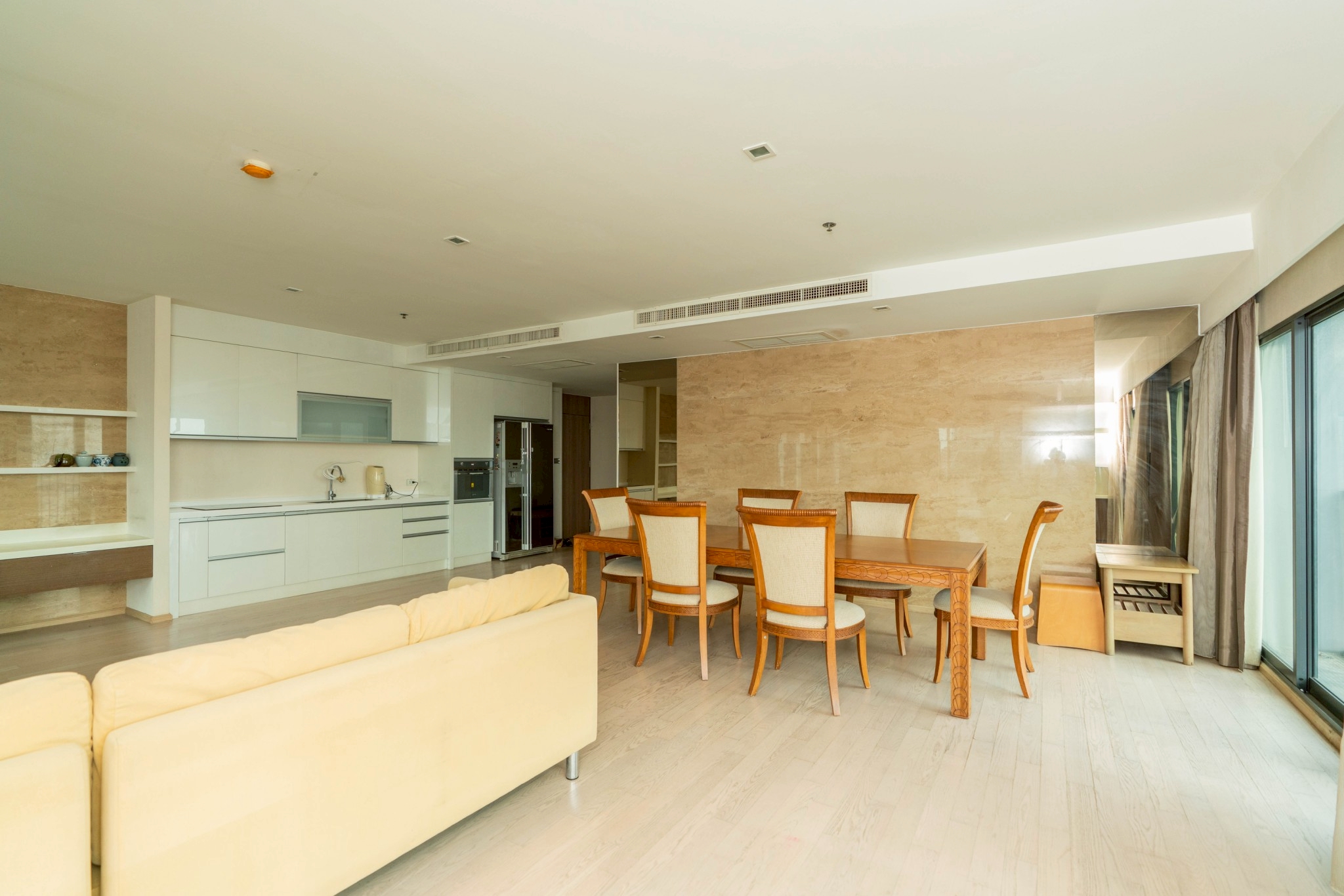 Luxury Condo 3 Bedroom for Sale at Noble Remix Sukhumvit 36 with Direct BTS Access