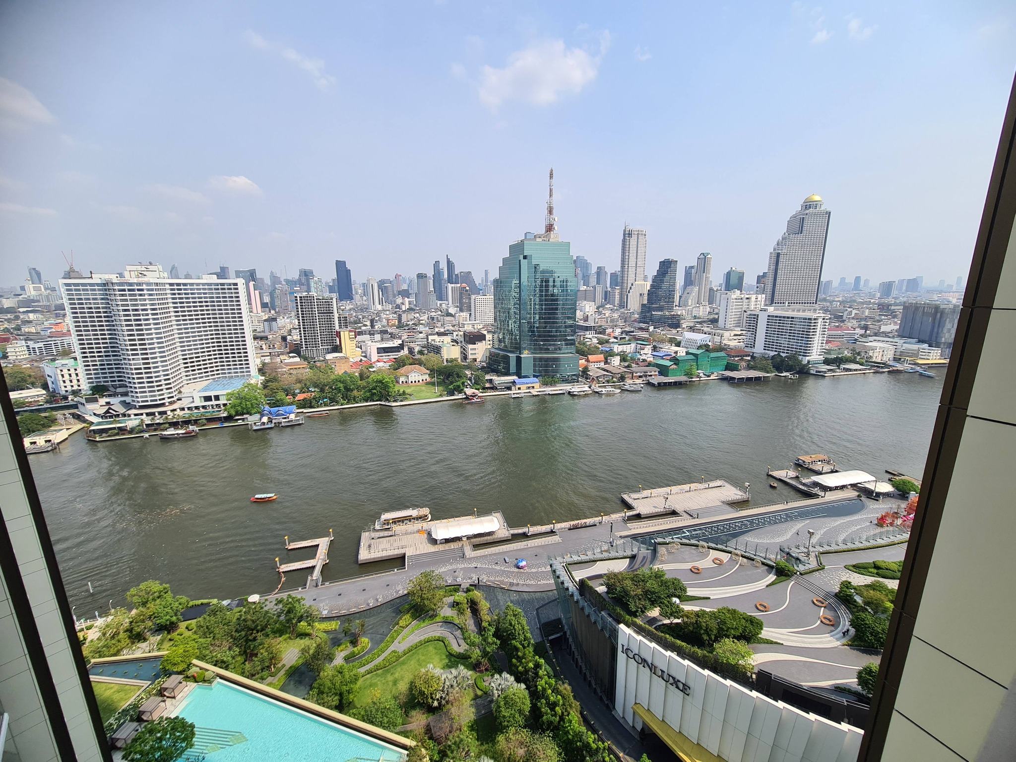 Spacious 1 Bedroom Luxury Condo for Rent Magnolias Waterfront Residences Iconsiam River View