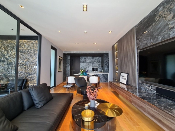 For Rent 2 Bedroom Condo Sukhumvit 32 near BTS Thonglor