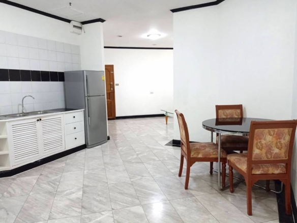 Waterford Park Thonglor 5 Spacious 2 Bedroom Condo For Rent