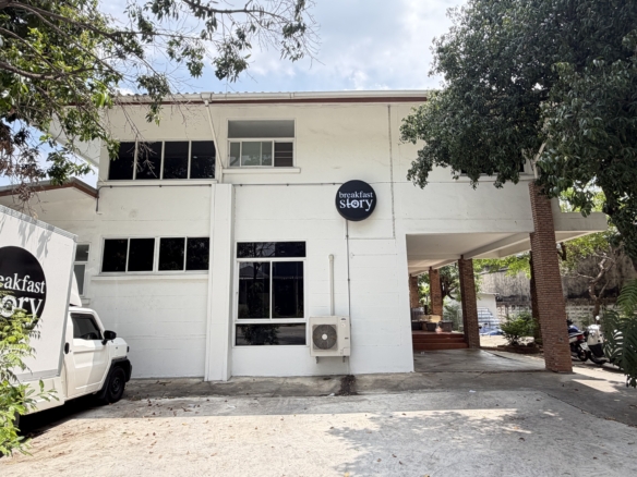 House 4 bedrooms for rent in the heart of Thonglor