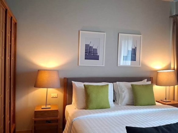 Noble Refine Sukhumvit 26 Studio Condo For Rent