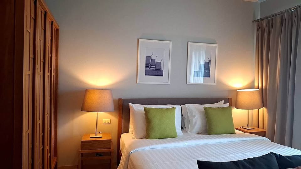 Noble Refine Sukhumvit 26 Studio Condo For Rent