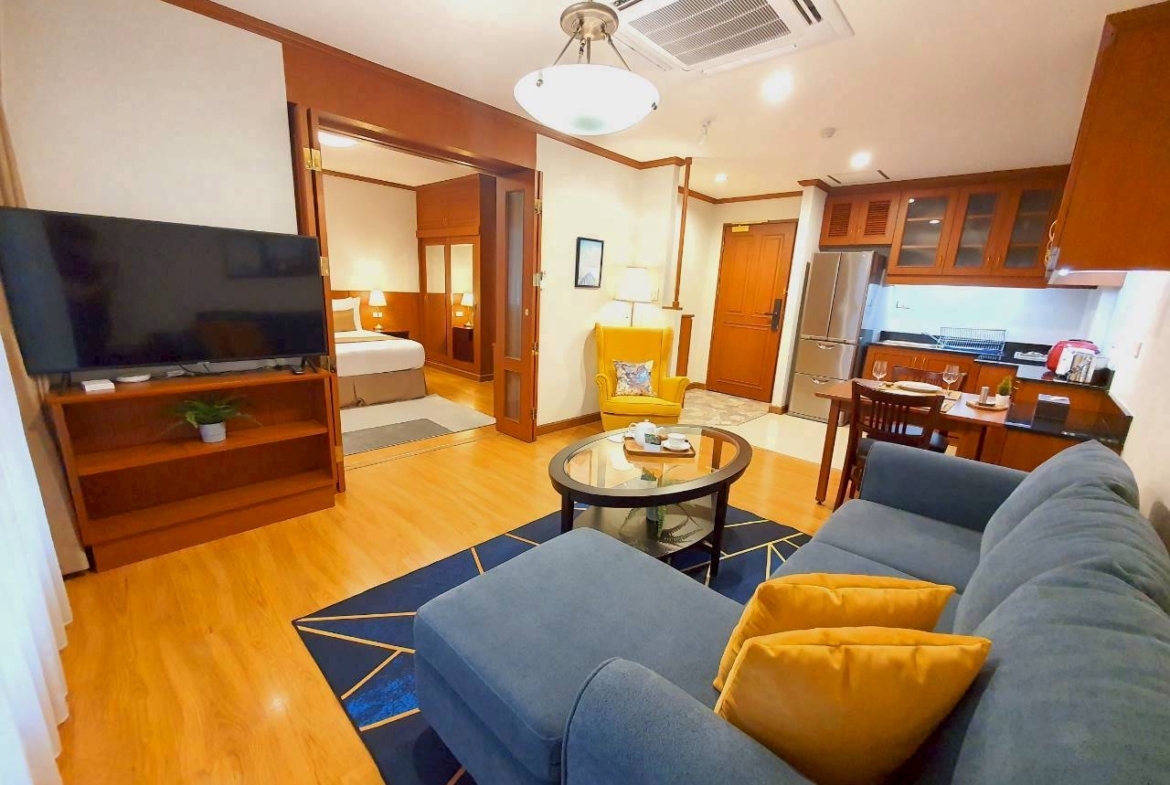 Executive Full Service One Bedroom Apartment For Rent at Thonglor Near BTS