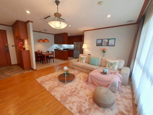 Full Service Apartment 2 Bedroom For Rent at Thonglor Near BTS