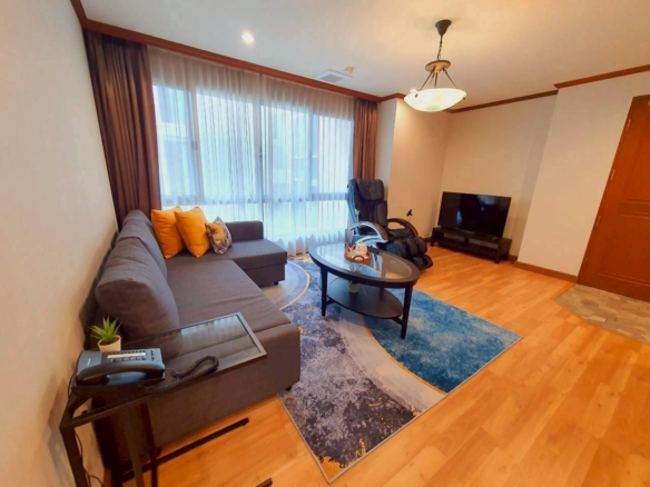 Full Service 2 Bedroom Suite Apartment For Rent at Thonglor Near BTS