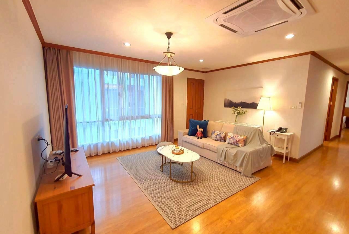 Full Service Apartment 2 Bedroom For Rent at Thonglor Near BTS