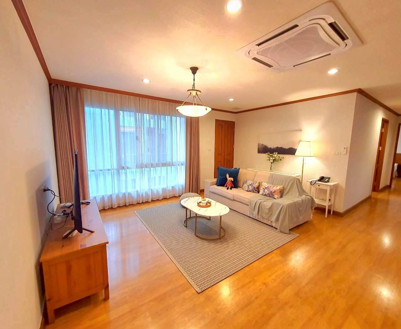LINE_ALBUM_504_260521_40 Full Service Apartment 2 Bedroom For Rent at Thonglor Near BTS