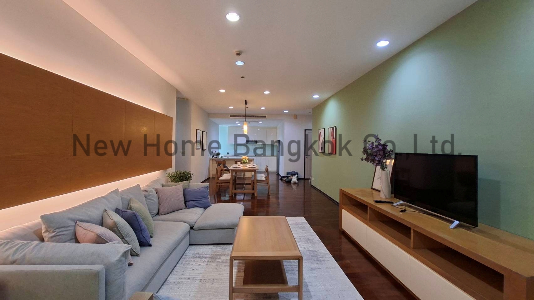 Rare large unit 2 Bedroom for rent at Noble Ora Thonglor