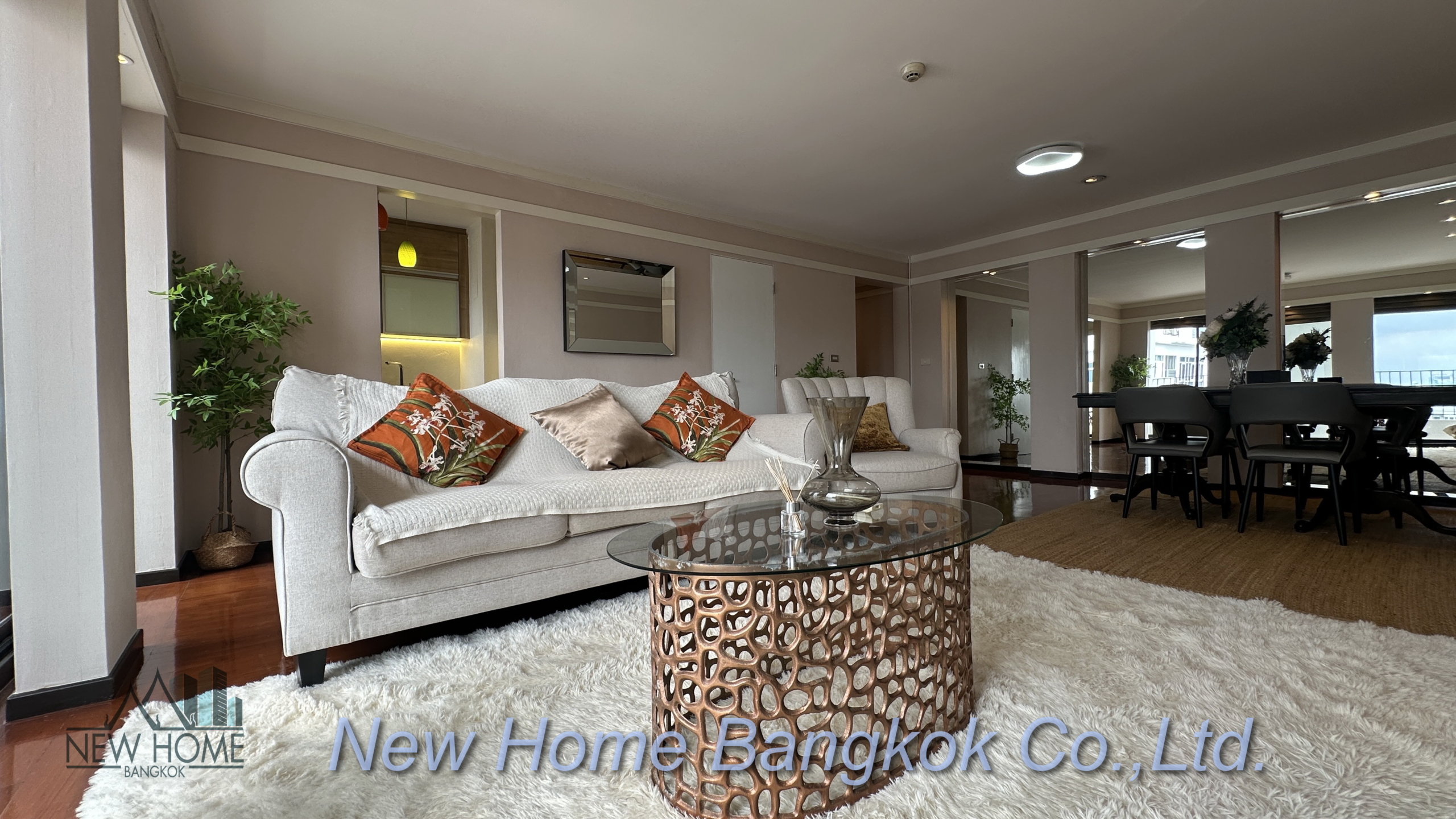 8F43B4DE-7598-4D30-9CAD-E318058A87F0 Icon III for rent Bangkok